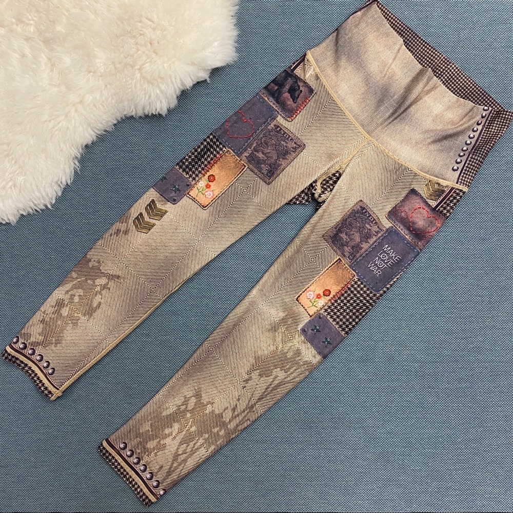 NWOT Niyama Sol “Amelia” Capris Leggings Sz S